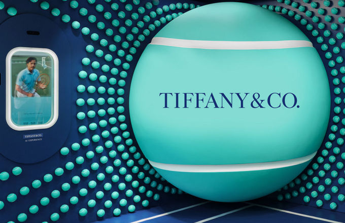 美网进行时，TIFFANY在球场打造快闪空间；LACOSTE推出联名下午茶；YONEX在SOHO开设快闪店