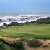 Golf.com最新全球百佳高尔夫球场出炉！海南山钦湾排名上升31位