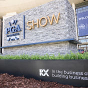高尔夫行业正当时！2026 PGA Show：模拟器是热点，鞋服包袋创新多
