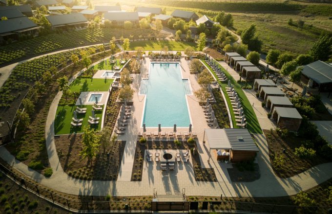 Blackstone Acquires Luxury Resort Near Silicon Valley, Targeting Business and Leisure Travel Amid AI Boom